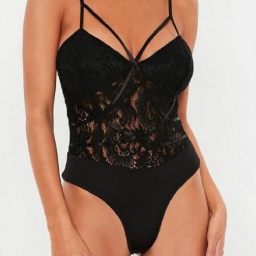 LACE BODY SUIT